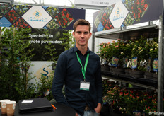 Roel (Kwekerij J. Straathof) with hypericums