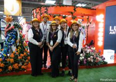 The Naranjo team sporting their orange hats