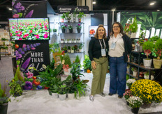 Suzanne di Staulo and Ina McDonald, Armstrong Growers