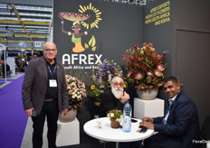 John Kowarsky of Afrex. As usual, they shared their booth with Cargolite. They also use this concept, see this article: https://www.floraldaily.com/article/9673488/when-flowers-are-transported-with-care-their-value-significantly-increases/  