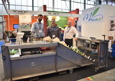 The team of Mecaflor launching their new sleeving machine with flower food. More on this later on FloralDaily.