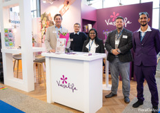 The Paardekooper/Vaselife team in their shared booth