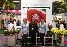 Sylvia Rocheteau, Eva Wijnker- van der Cruijsen and Astrid de Wit of PanAmerican Seed